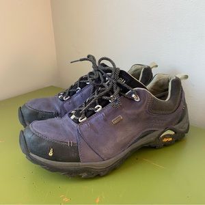 Ahnu Montara II Ankle Height Hiking Shoes Sneakers Purple Women's 11 Vibram Sole